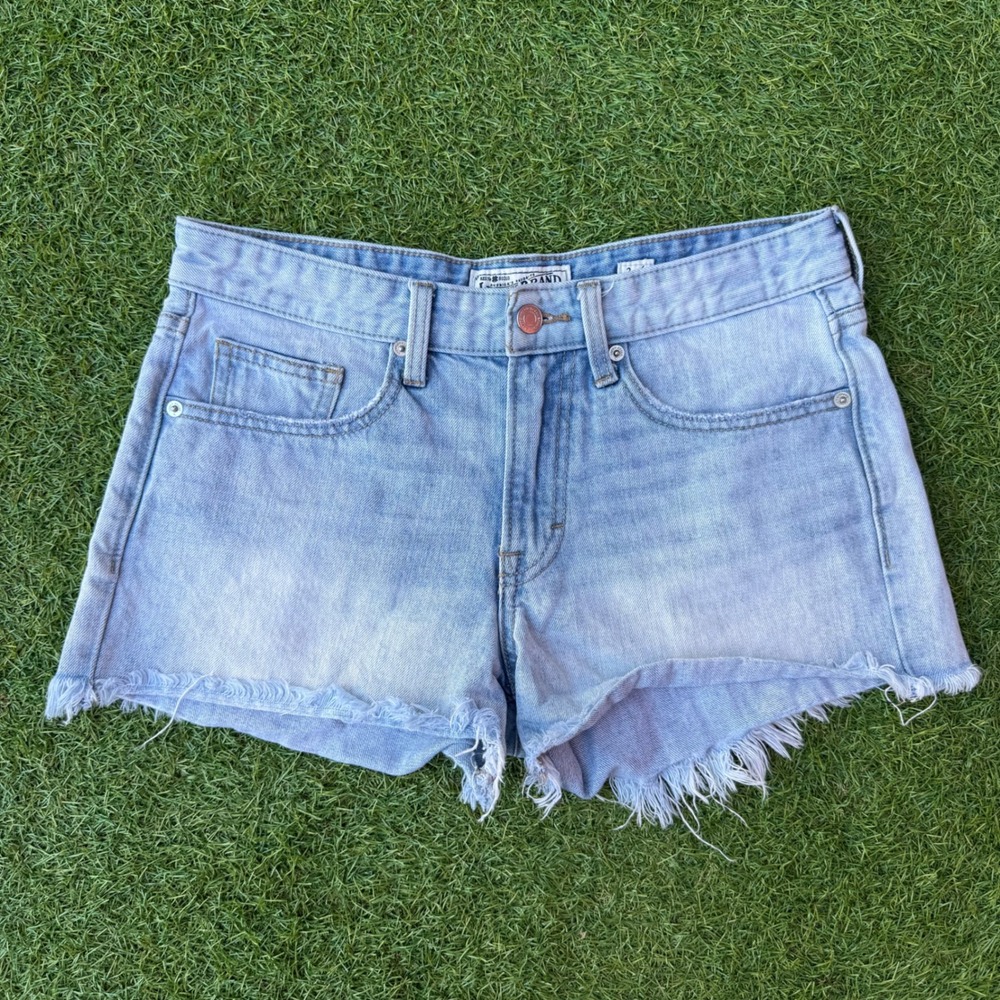 Lucky Brand The Boyfriend Short Denim Frayed Hem Light‎ Wash Size 2 Waist 31"